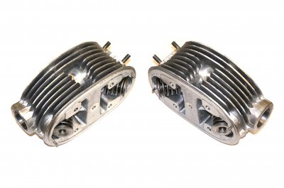 Cylinder heads (left and right) with valves assy URAL 650cc