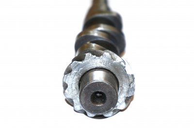 Camshaft with oil pump gear assy URAL